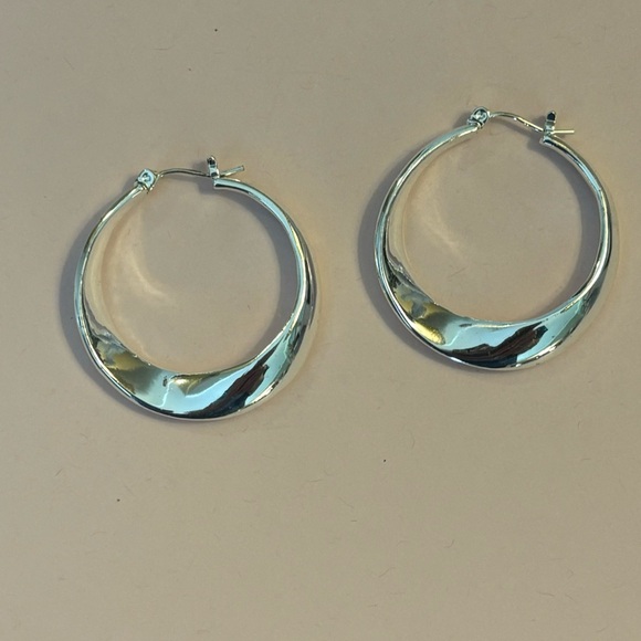 Sterling Wavy Hoop Earrings Size: 11/4" diameter 11.5 grams - Picture 3 of 6